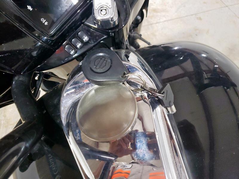 2023 HARLEY-DAVIDSON FLHXS 1HD1KRP19PB676171