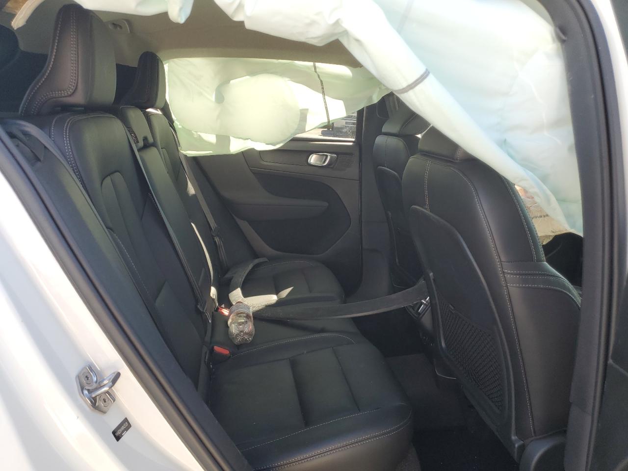 VOLVO XC40 T5 MOMENTUM