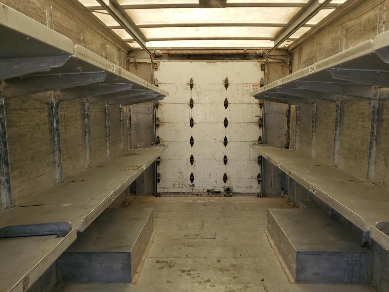 FORD ECONOLINE E450 SUPER DUTY COMMERCIAL STRIPPED CHASSIS