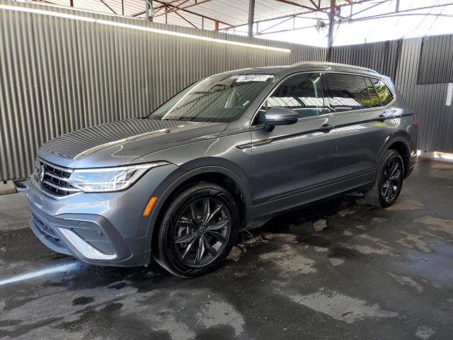 VOLKSWAGEN TIGUAN SE
