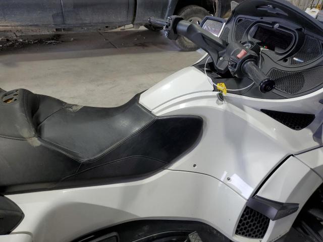 2018 CAN-AM SPYDER ROA 2BXNBDD29JV000449