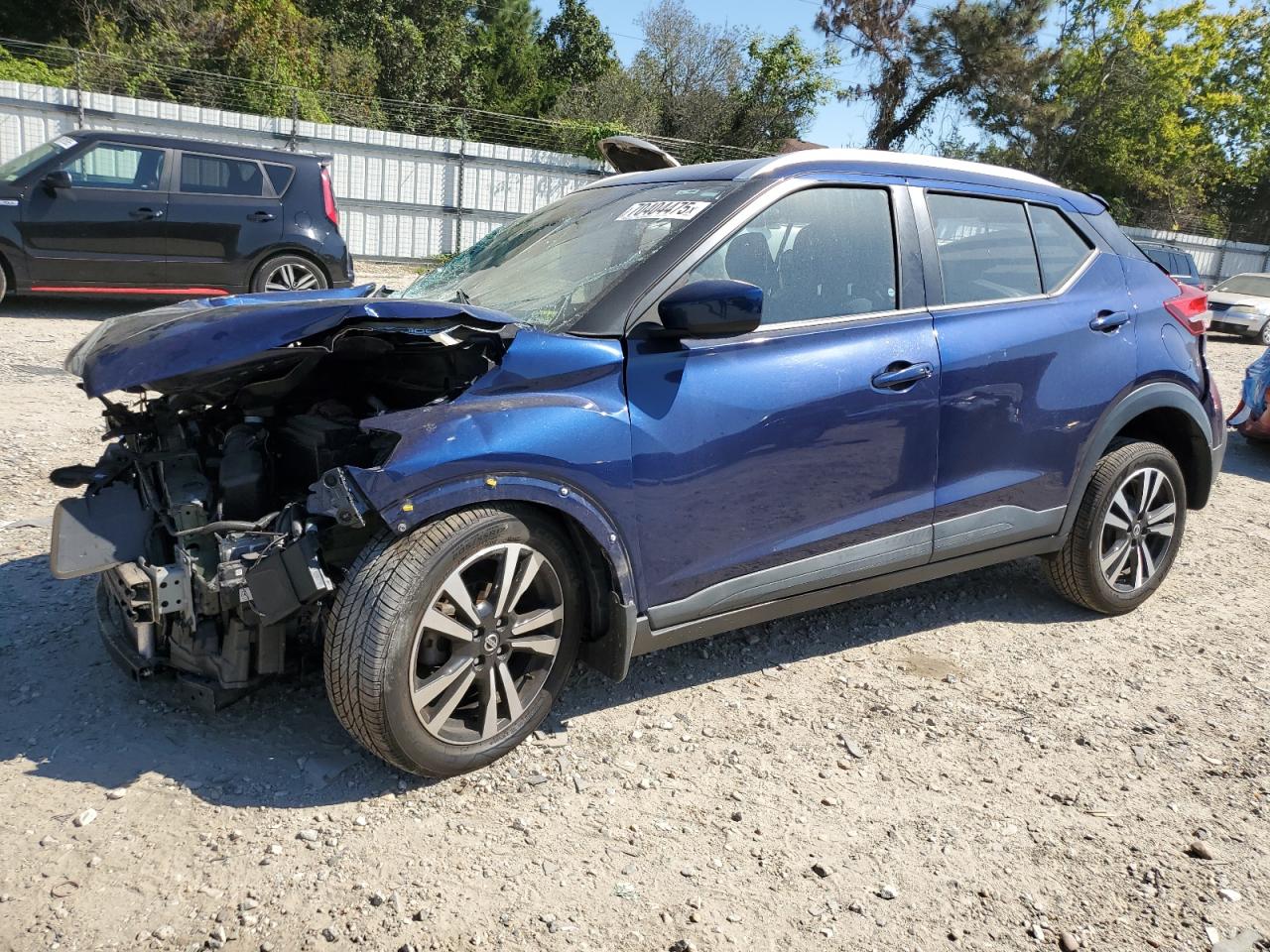 NISSAN KICKS S