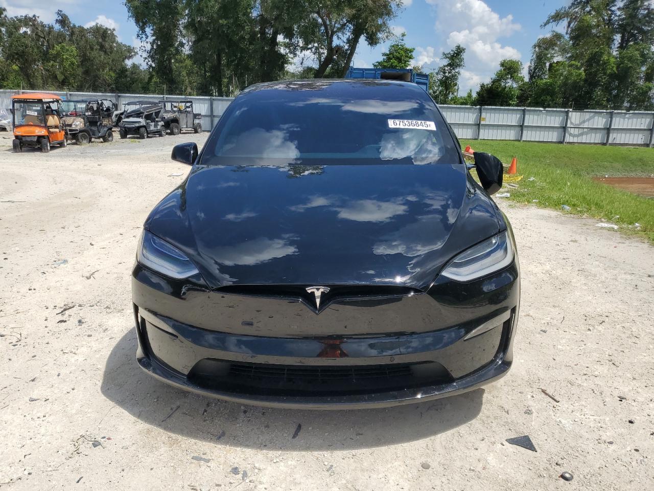 TESLA MODEL X