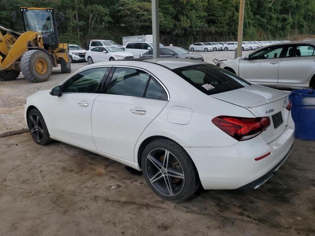 2019 MERCEDES-BENZ A 220 4MAT WDD3G4FB0KW005665