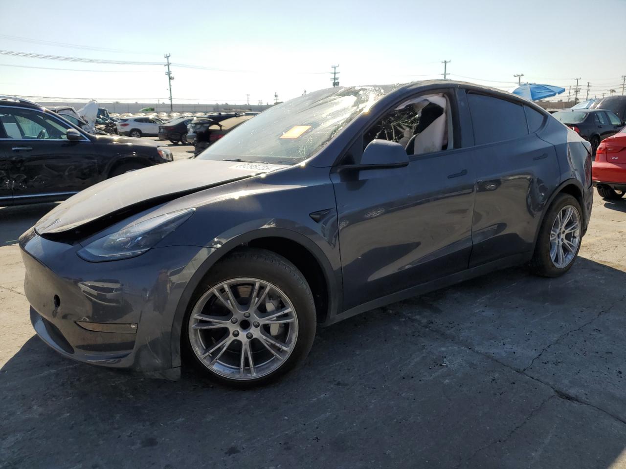 TESLA MODEL Y