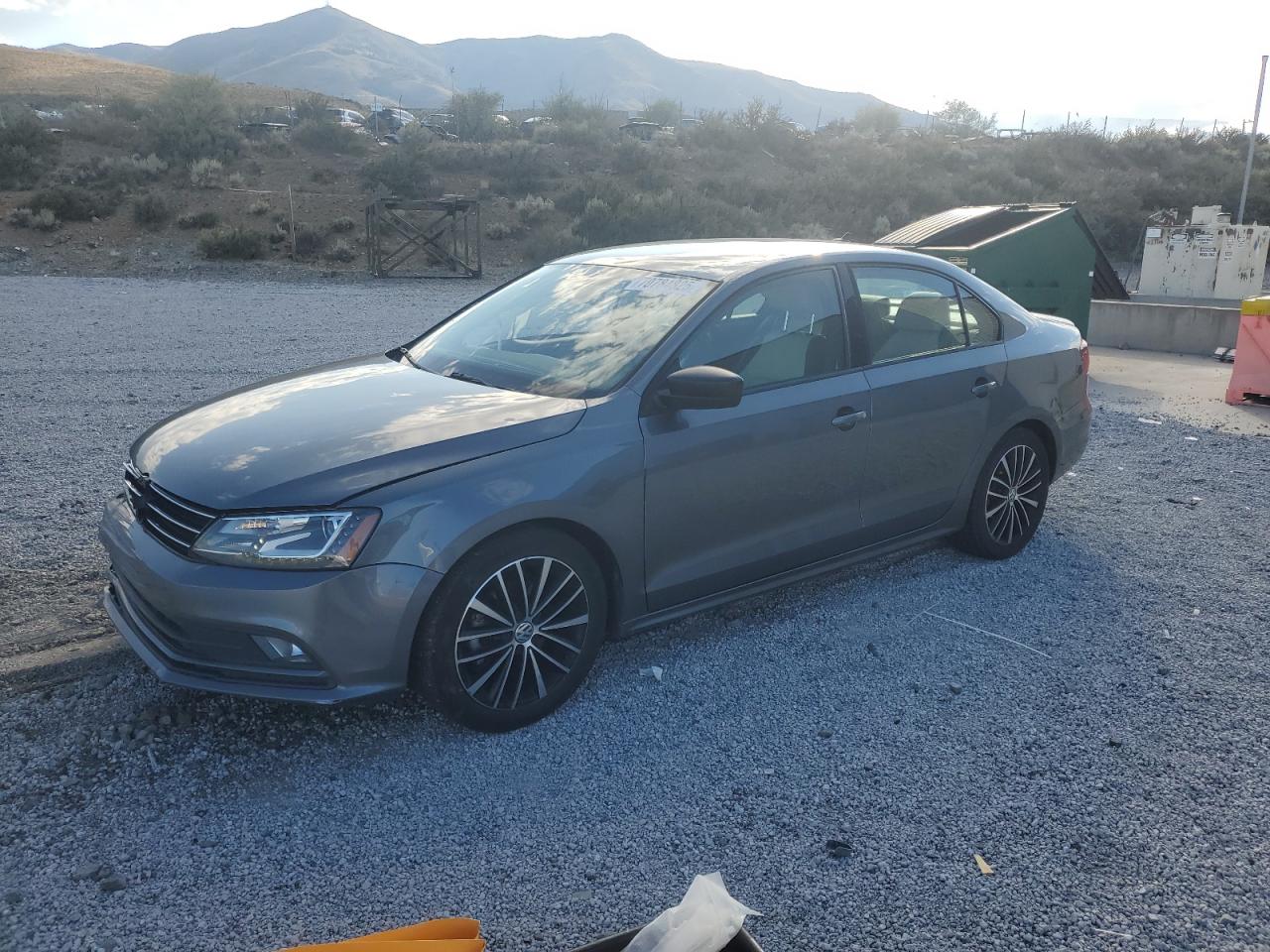 Lot #3235891031 2017 VOLKSWAGEN JETTA SPOR