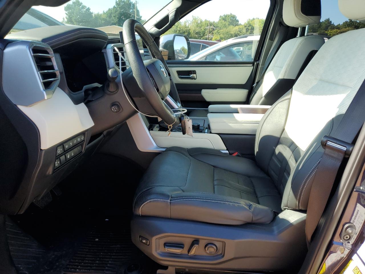 TOYOTA TUNDRA CREWMAX CAPSTONE