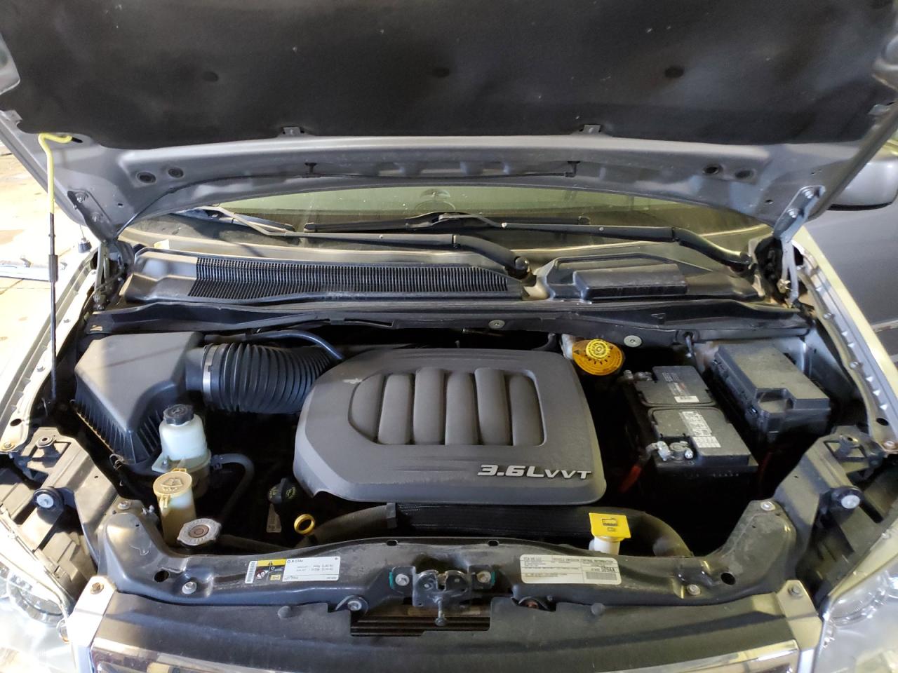 CHRYSLER TOWN & COUNTRY TOURING