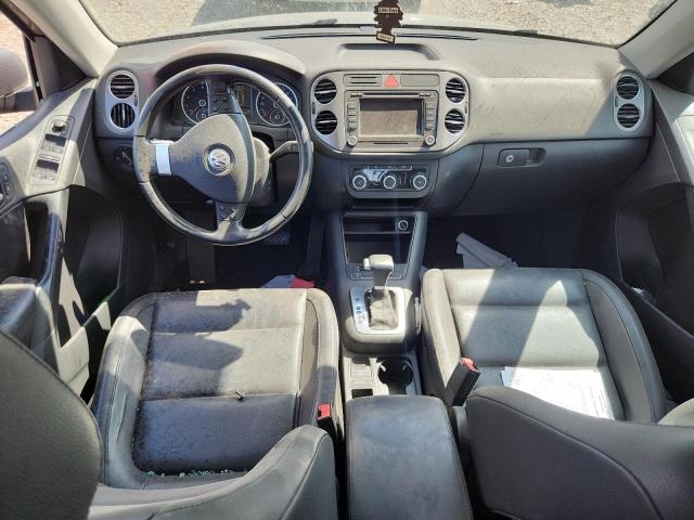 2010 VOLKSWAGEN TIGUAN S - WVGAV7AX8AW533430