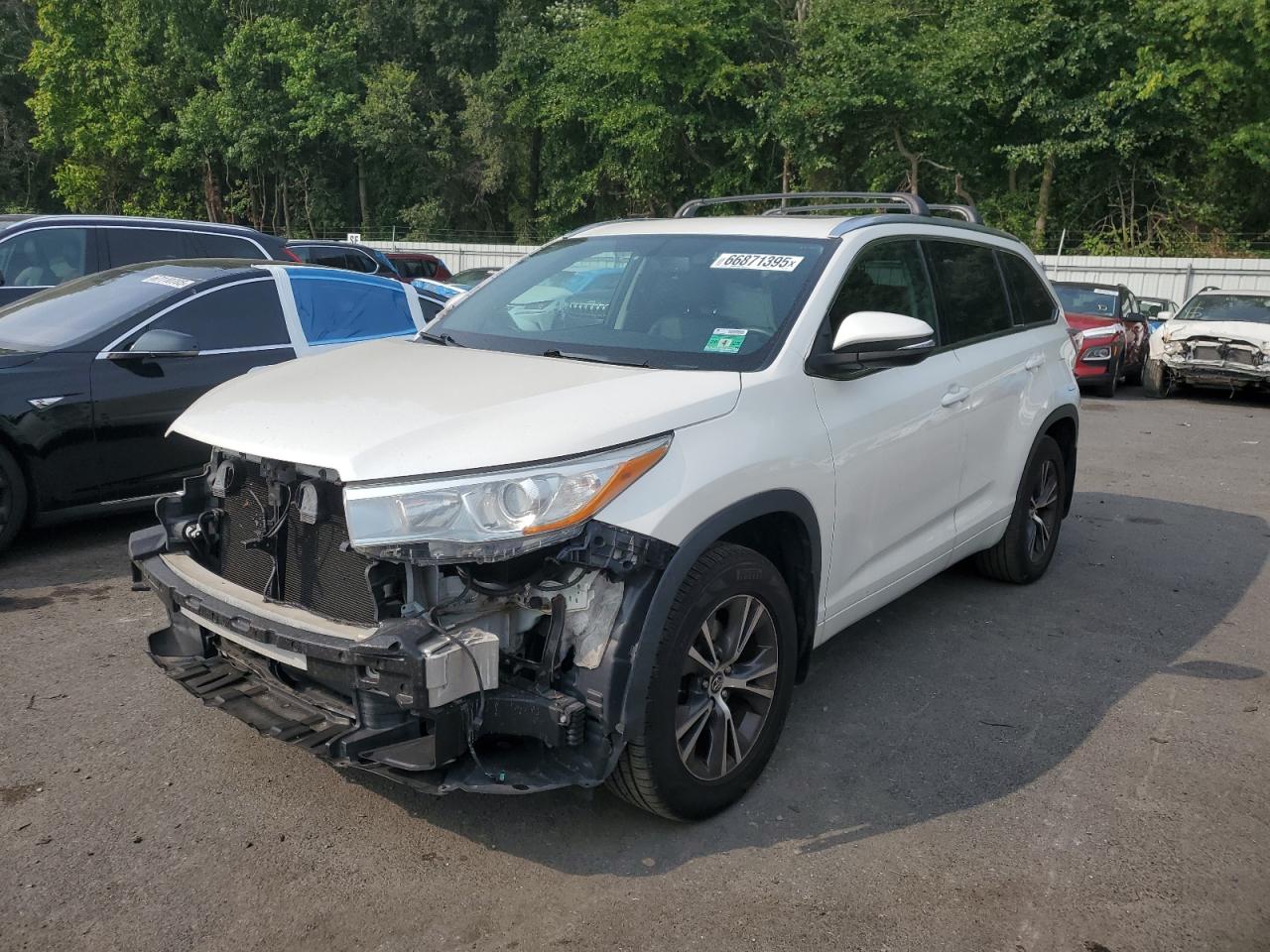 TOYOTA HIGHLANDER XLE