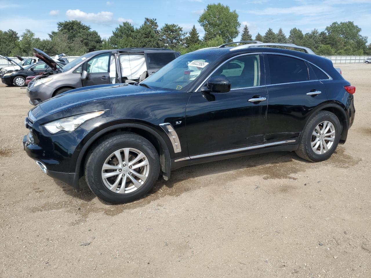 INFINITI QX70