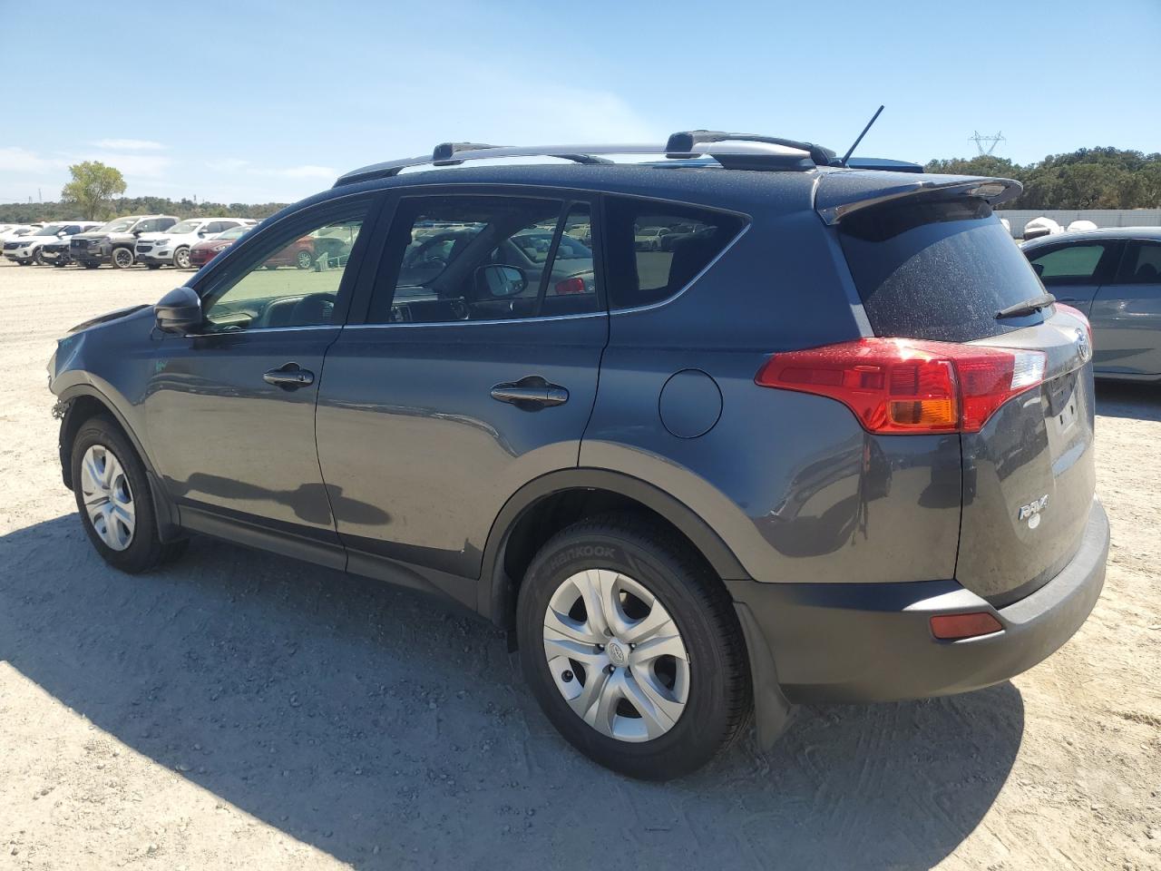 TOYOTA RAV4 LE