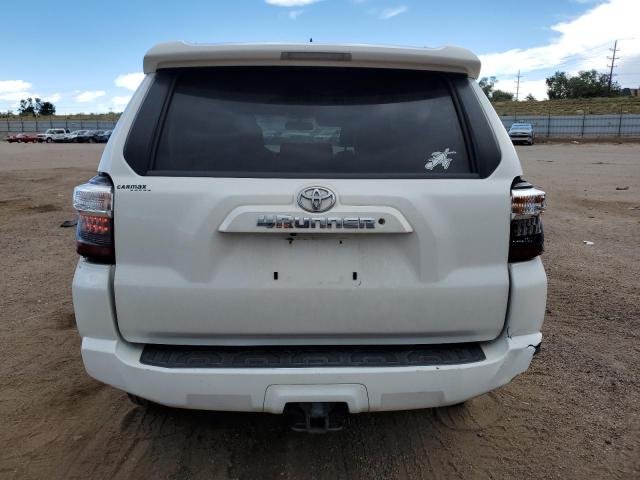 2018 TOYOTA 4RUNNER SR - JTEBU5JR9J5557366