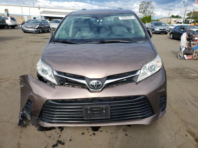 2019 TOYOTA SIENNA LE 5TDKZ3DC8KS972806
