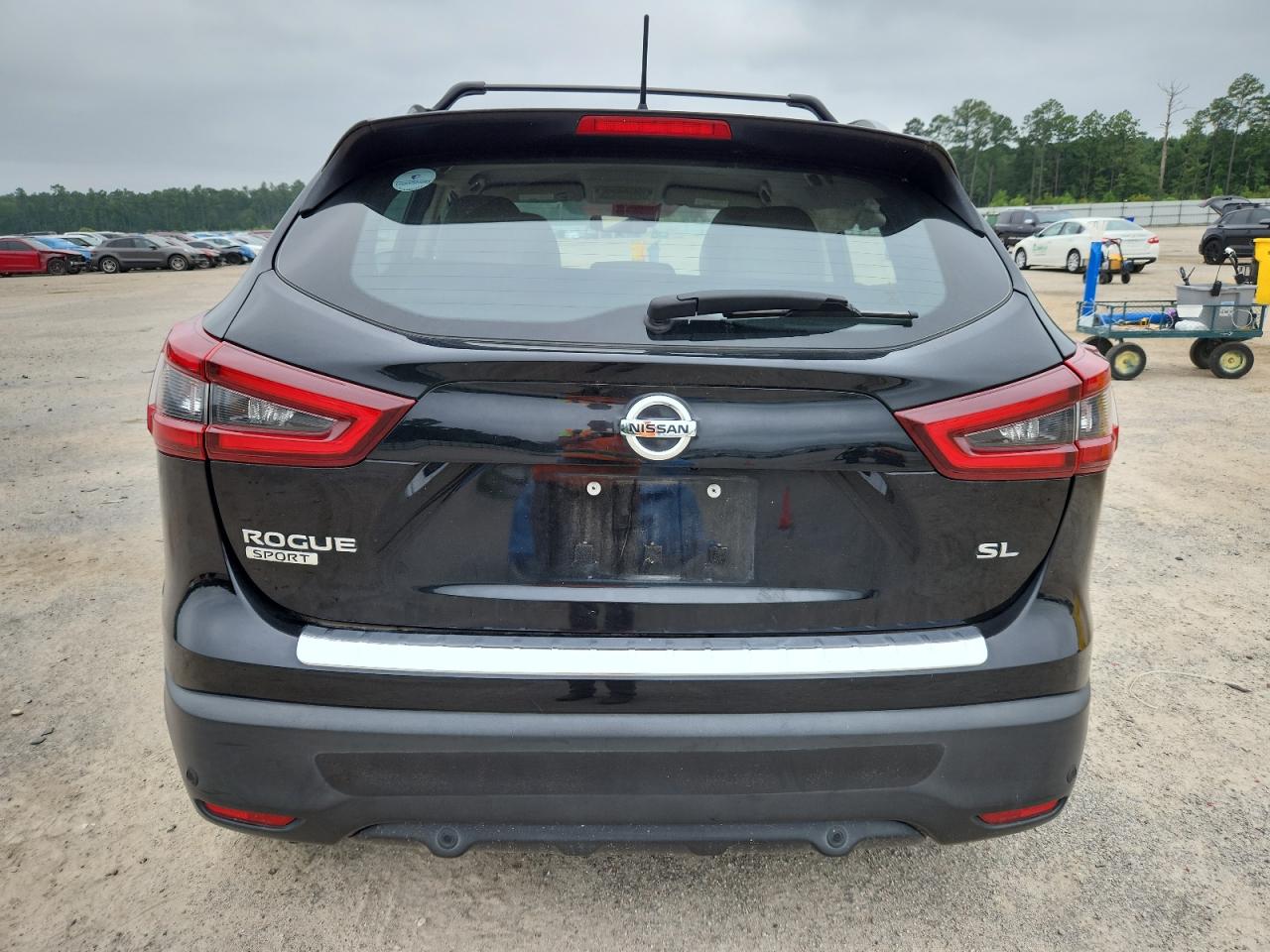 NISSAN ROGUE SPORT S