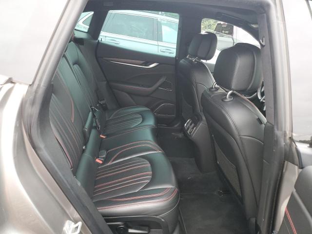 2017 MASERATI LEVANTE LU ZN661XUL0HX243880
