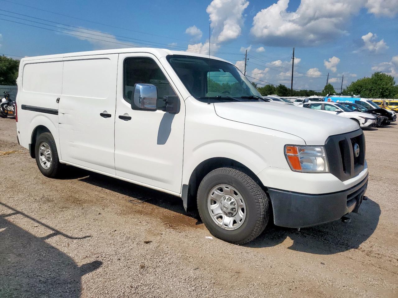 NISSAN NV2500 2500 SV