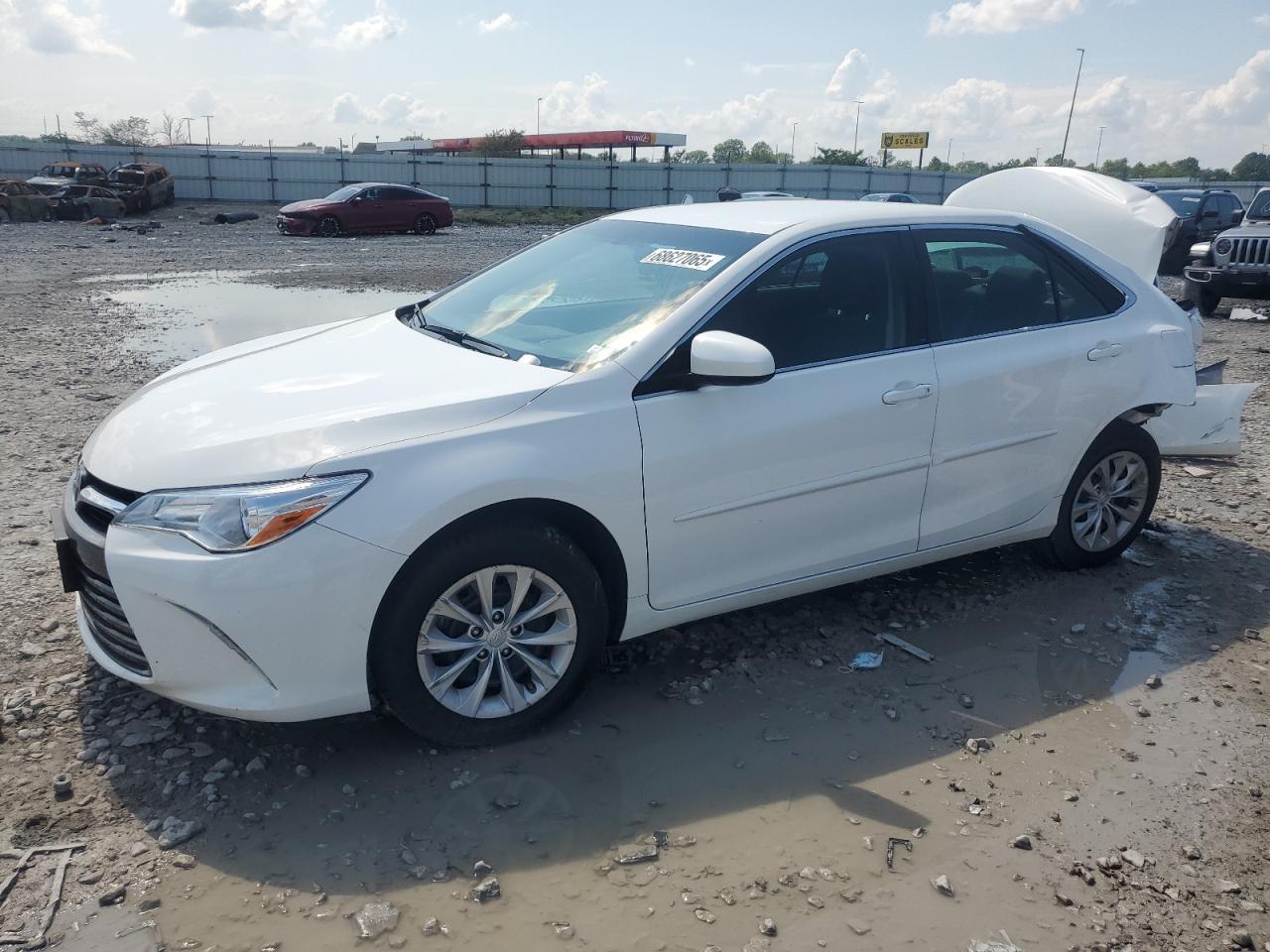 TOYOTA CAMRY LE