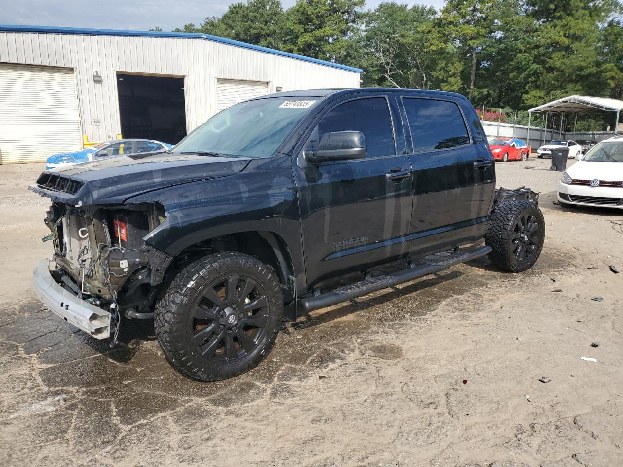 TOYOTA TUNDRA CREWMAX LIMITED