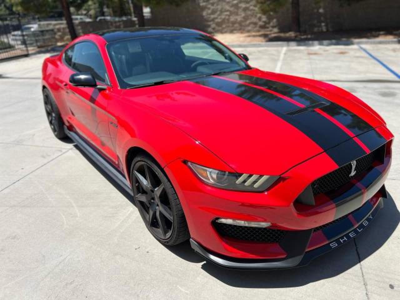 FORD MUSTANG SHELBY GT350