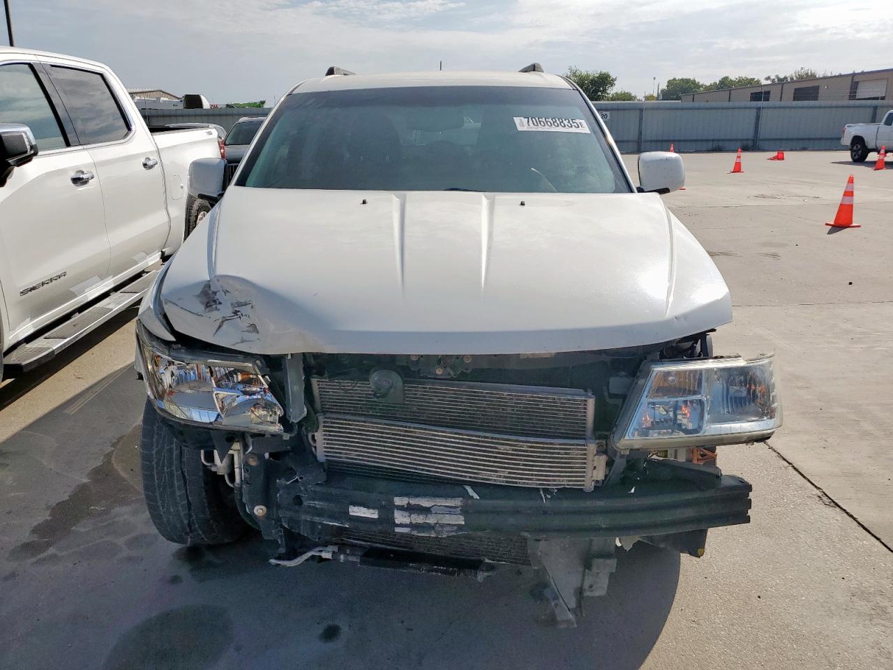 DODGE JOURNEY MAINSTREET