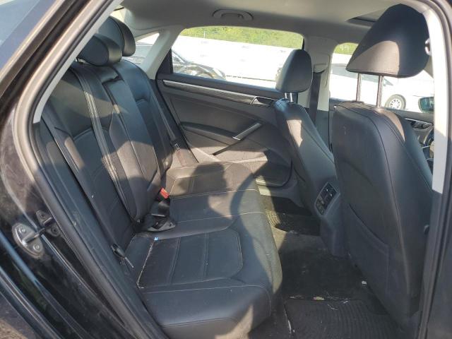 2017 VOLKSWAGEN PASSAT SE - 1VWGT7A31HC078432