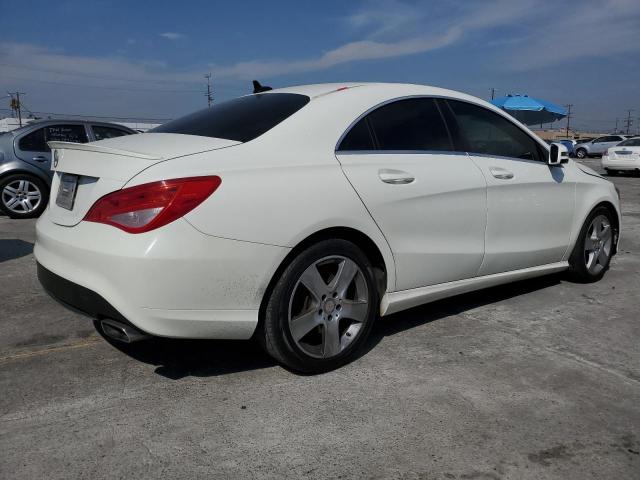 MERCEDES-BENZ CLA 250 2016 white  gas WDDSJ4EB8GN379047 photo #4