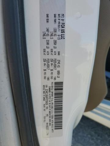 2015 CHRYSLER TOWN & COU - 2C4RC1BG0FR726020