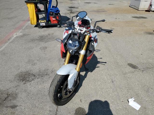 2021 BMW F 900 R WB10K1304M6E05230