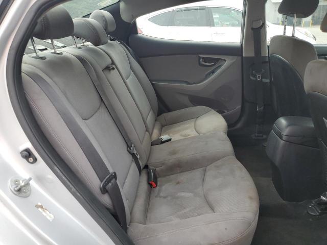 2015 HYUNDAI ELANTRA SE KMHDH4AE4FU352846