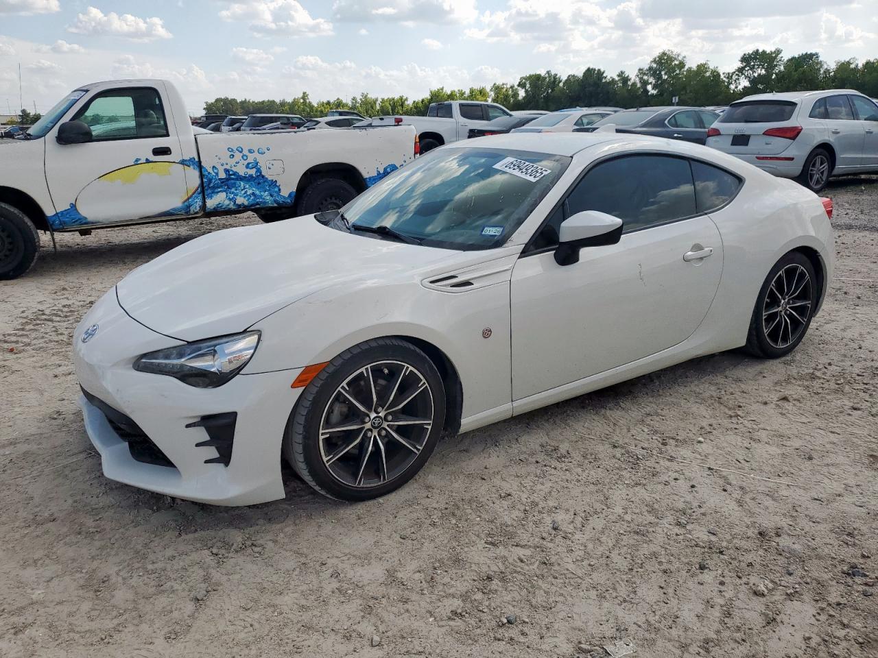 TOYOTA GR86 BASE