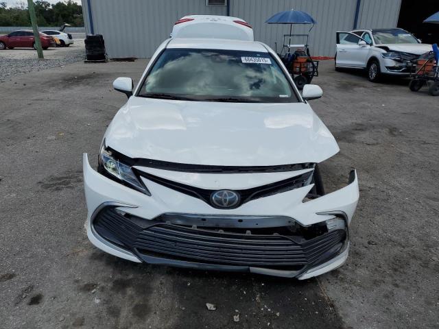 2021 TOYOTA CAMRY LE 4T1C11AK4MU576068
