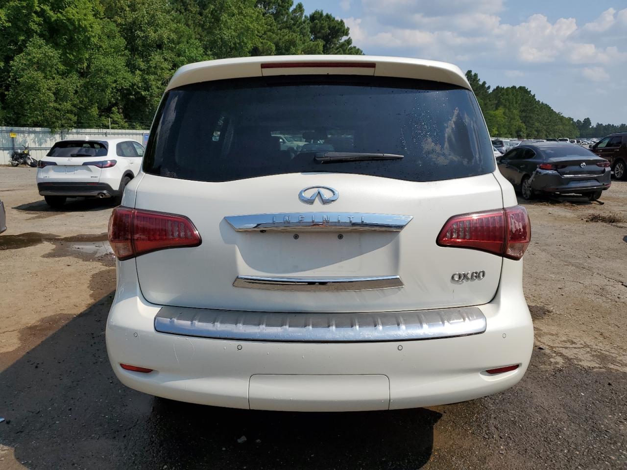 INFINITI QX80
