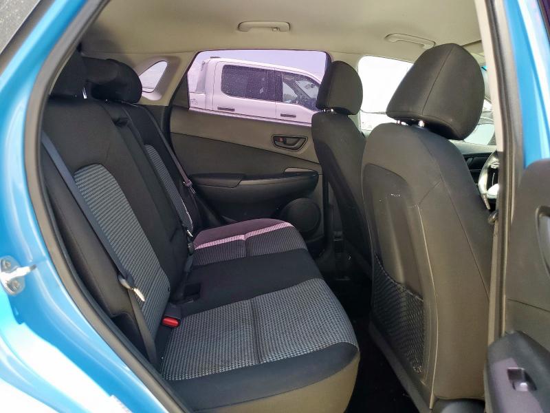 2019 HYUNDAI KONA SE - KM8K12AA5KU221352