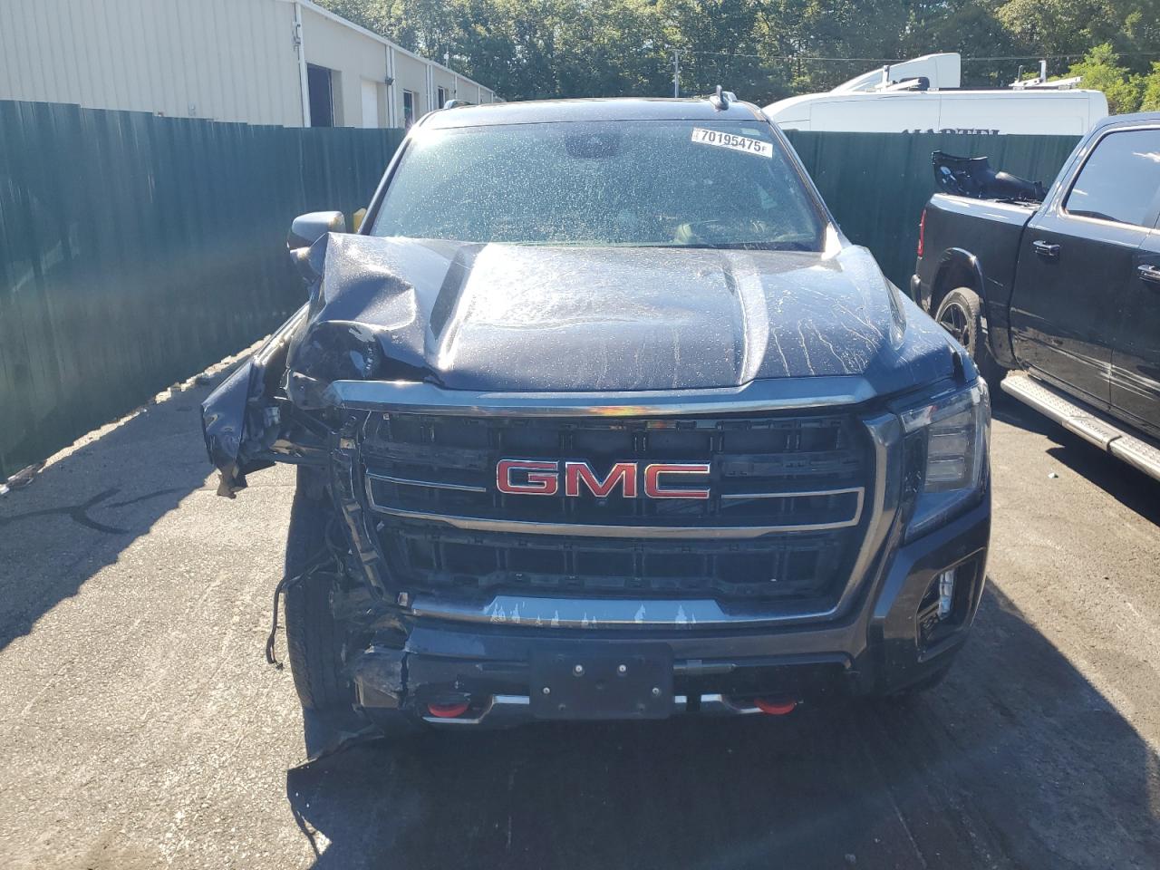 GMC YUKON K1500 AT4