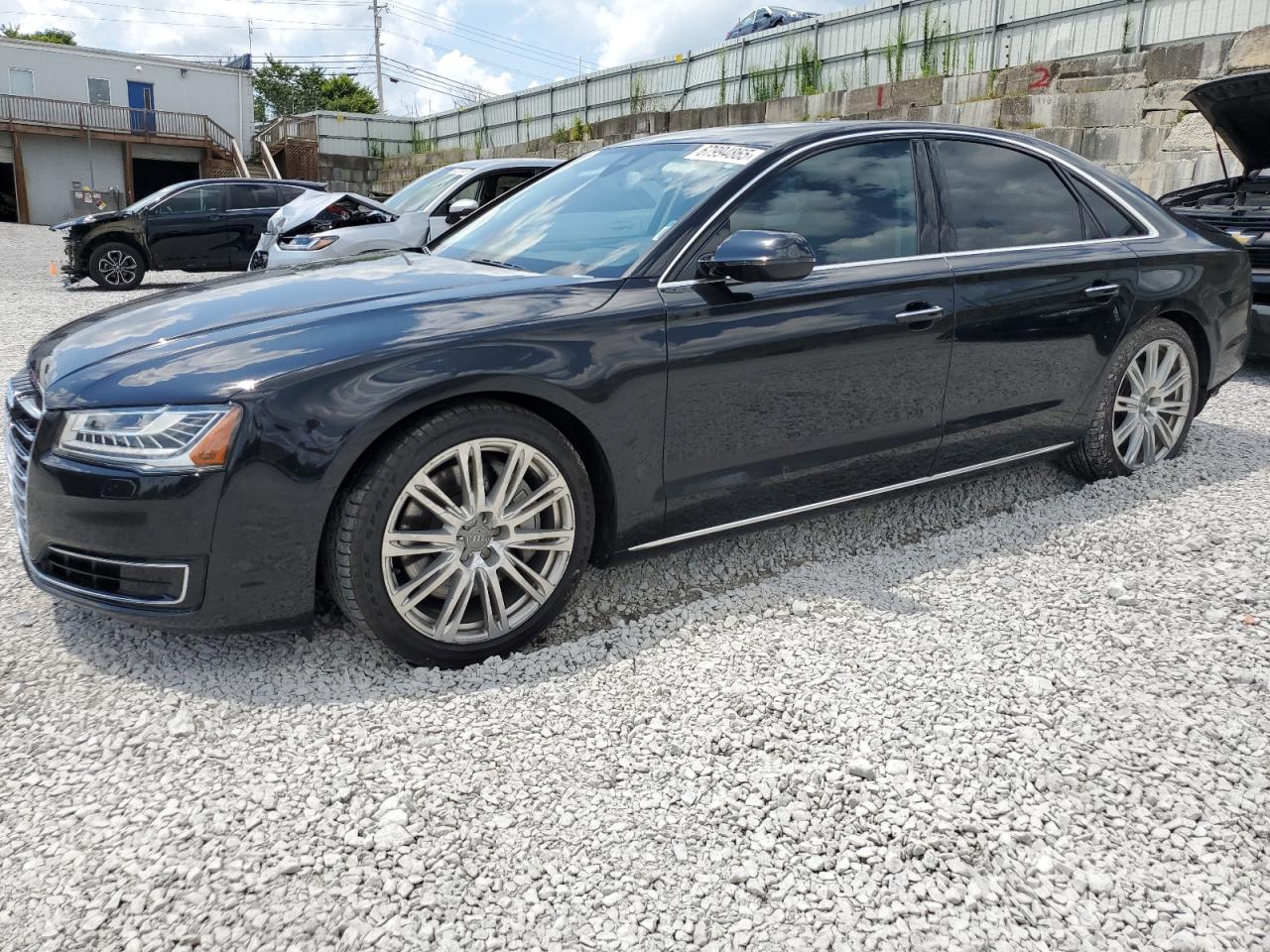 AUDI A8 QUATTRO