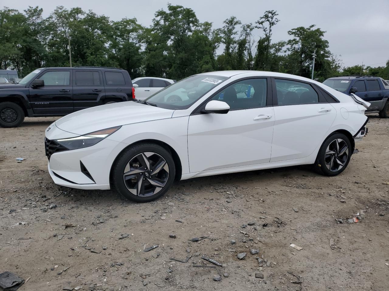  Salvage Hyundai ELANTRA