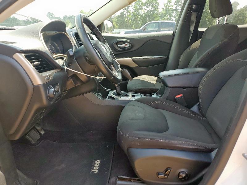 2017 JEEP CHEROKEE LATITUDE 1C4PJLCB8HW617777