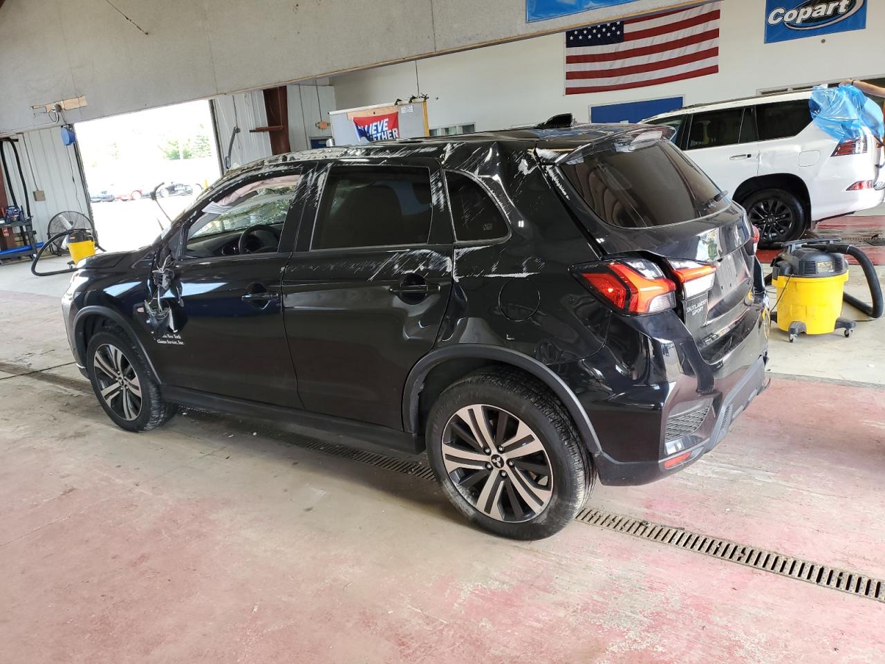 MITSUBISHI OUTLANDER ES