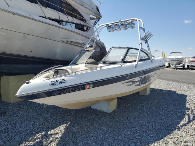 Global Auto Auctions: 2004 MALI BOAT