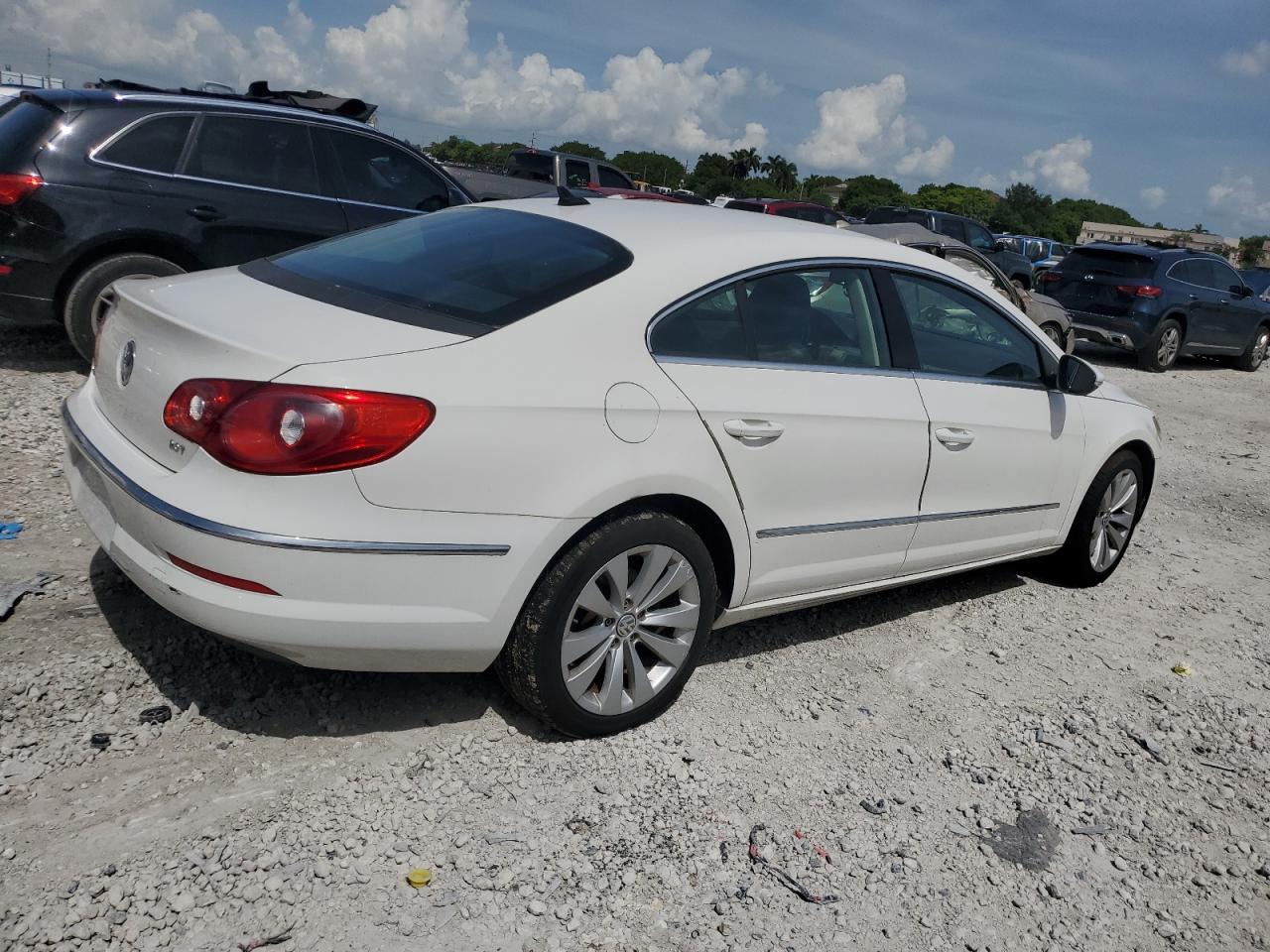 VOLKSWAGEN CC SPORT