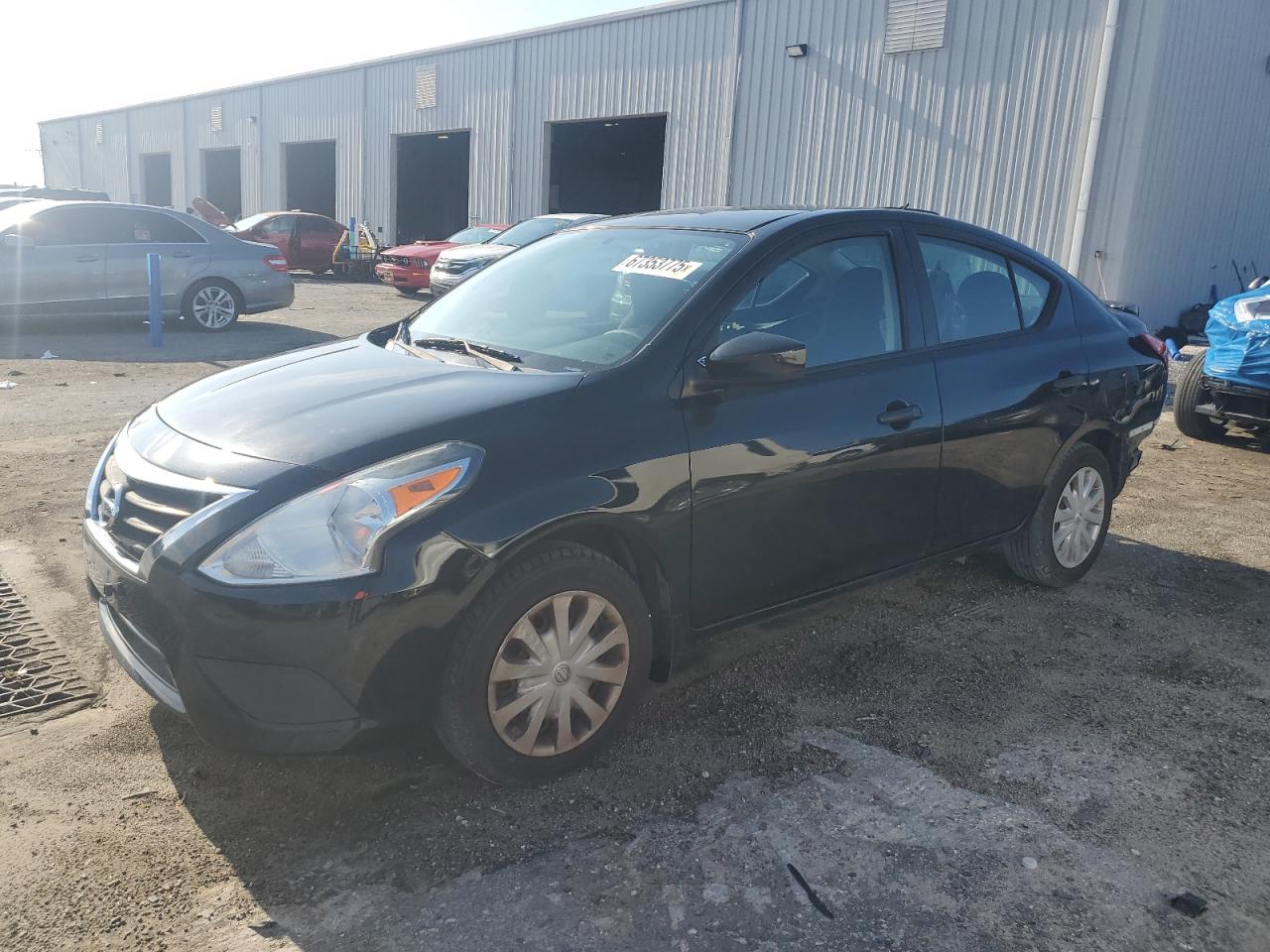 NISSAN VERSA S