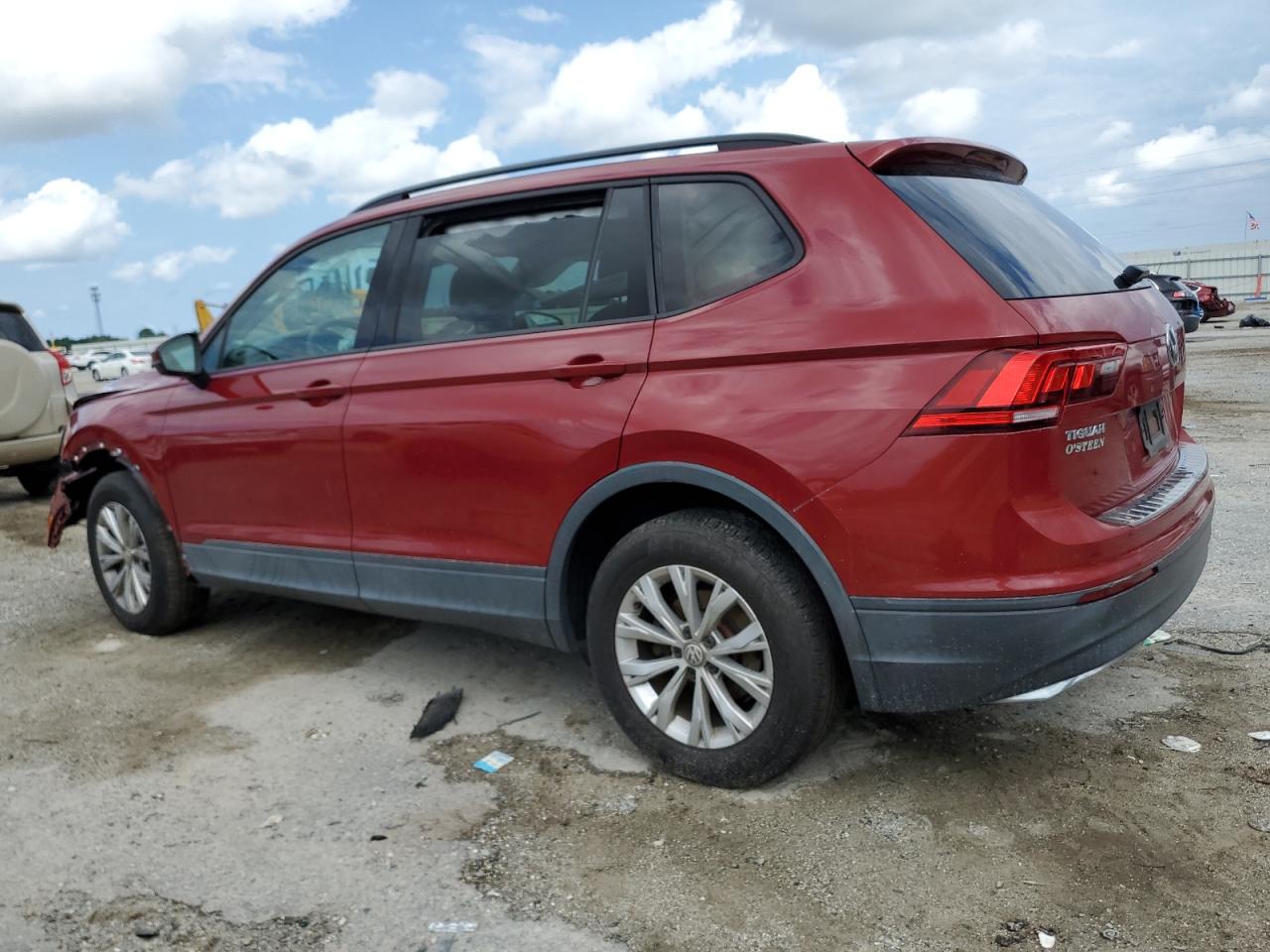 VOLKSWAGEN TIGUAN S