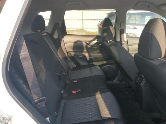 2017 NISSAN ROGUE S - KNMAT2MT3HP606424