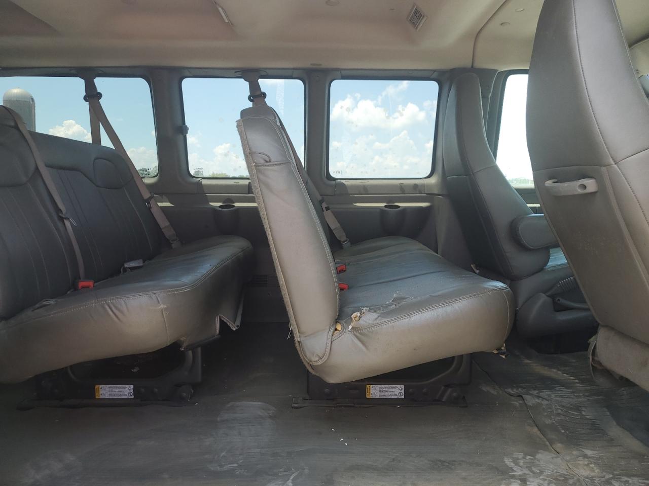 CHEVROLET EXPRESS LS