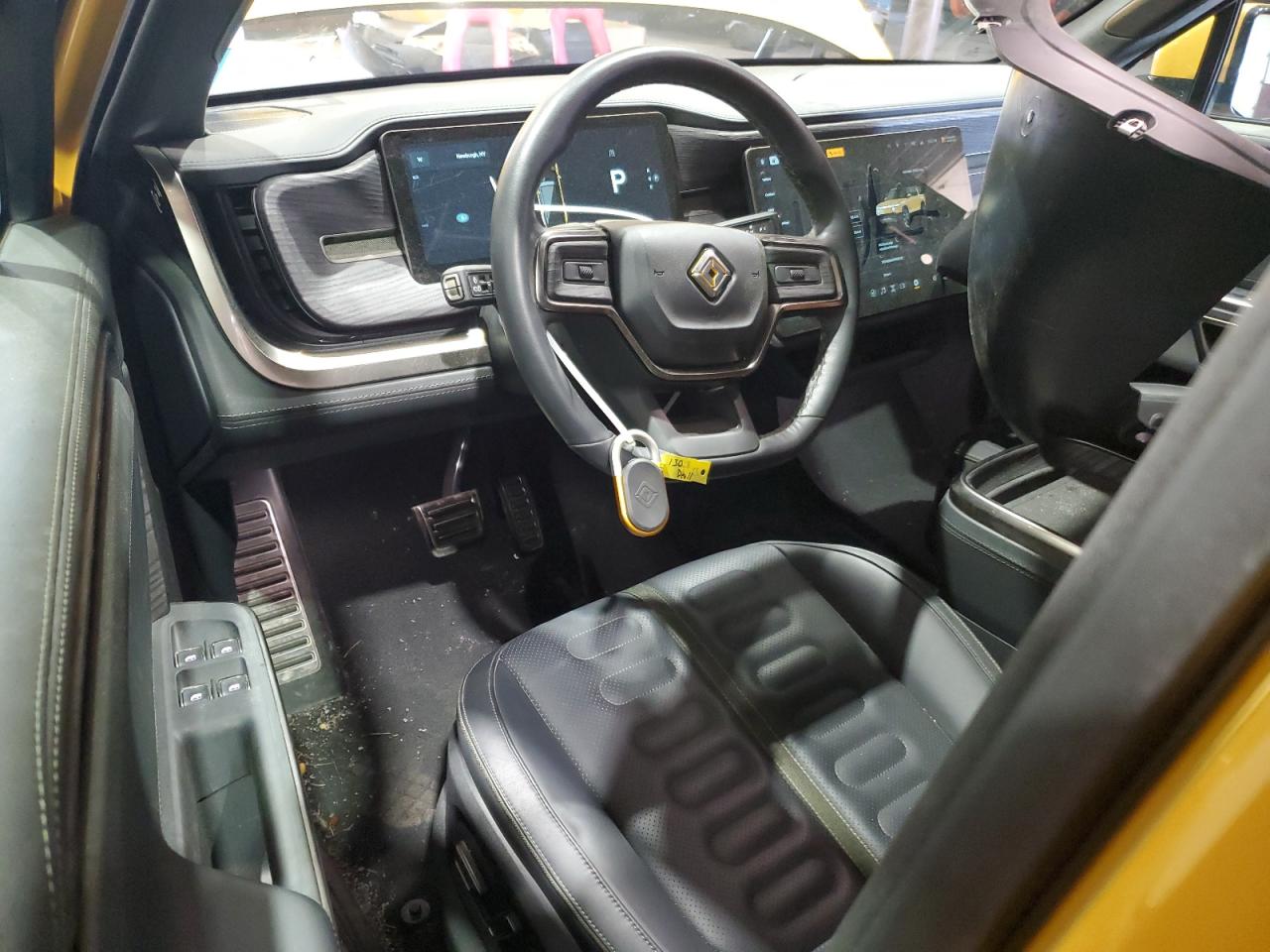 RIVIAN R1S ADVENTURE