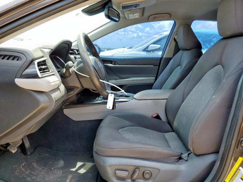 2018 TOYOTA CAMRY L 4T1B11HK1JU083543