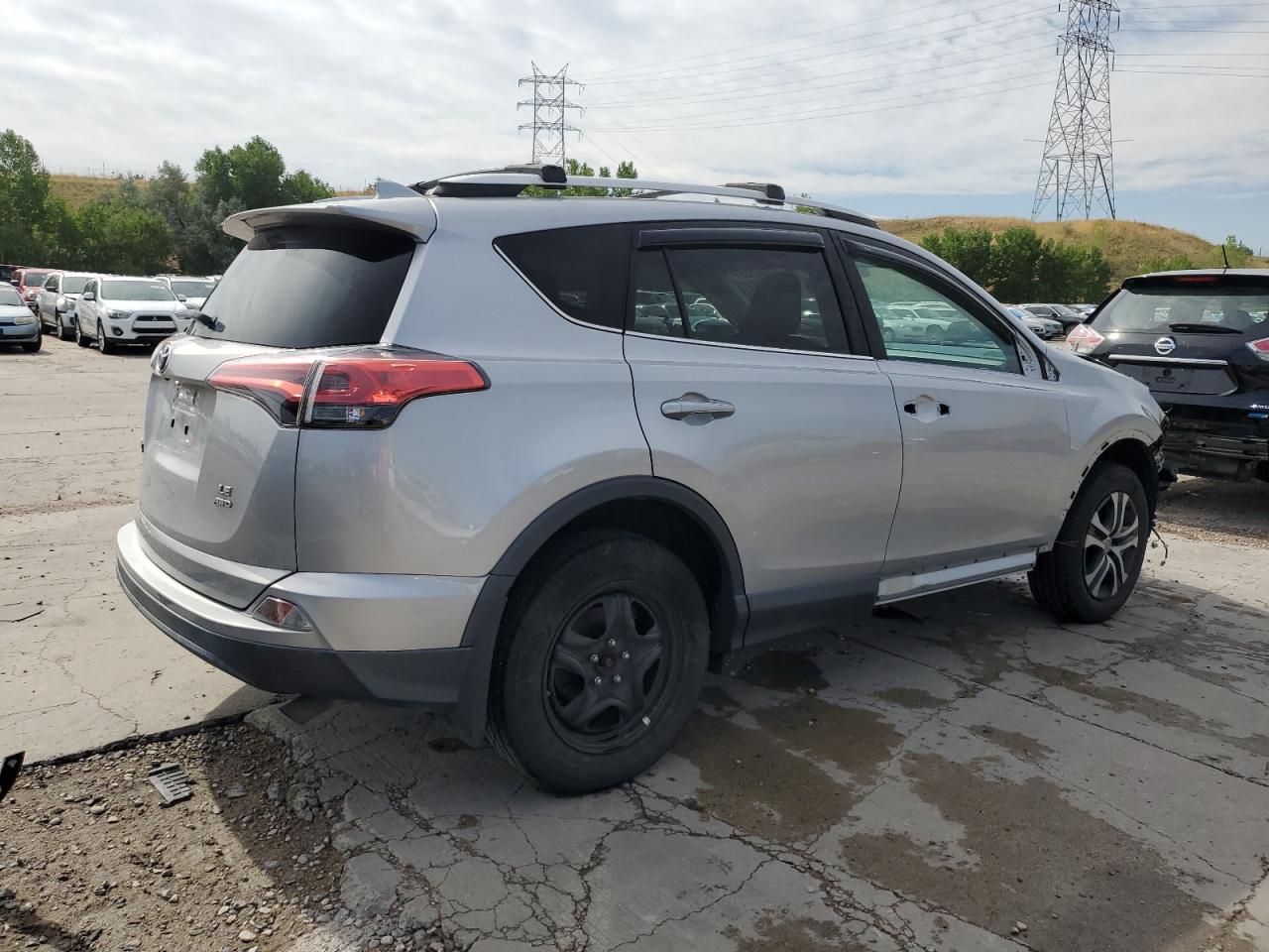 TOYOTA RAV4 LE