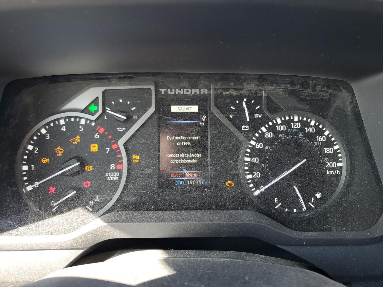 TOYOTA TUNDRA CREWMAX SR5