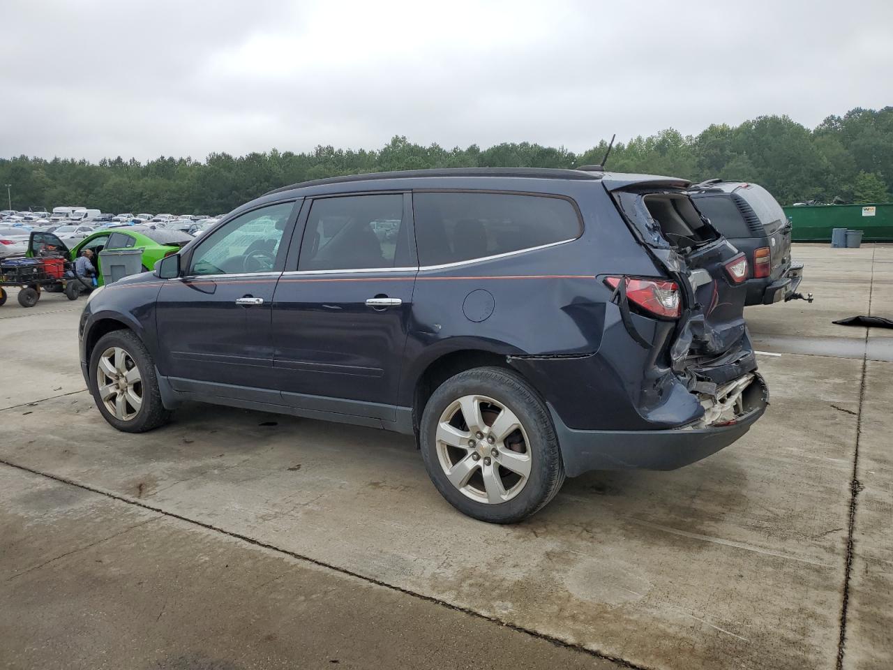 CHEVROLET TRAVERSE LT